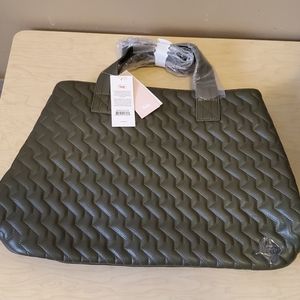 Lug Tempo VL Tote PRICE IS FIRM